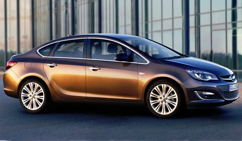 Opel Astra J Sedan 2012