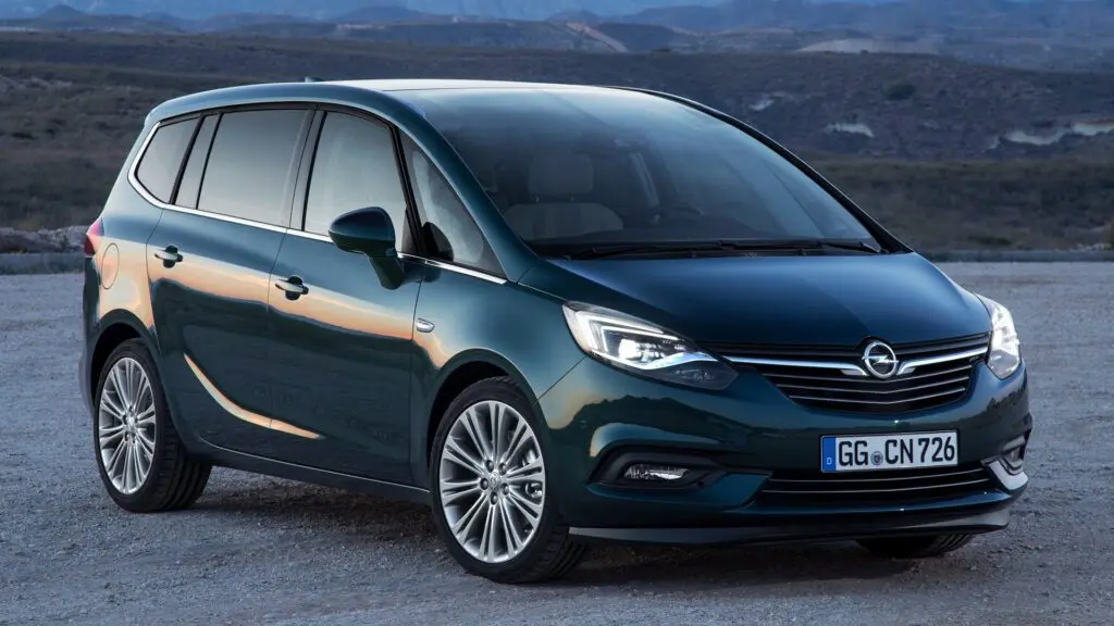 Opel Zafira 2016