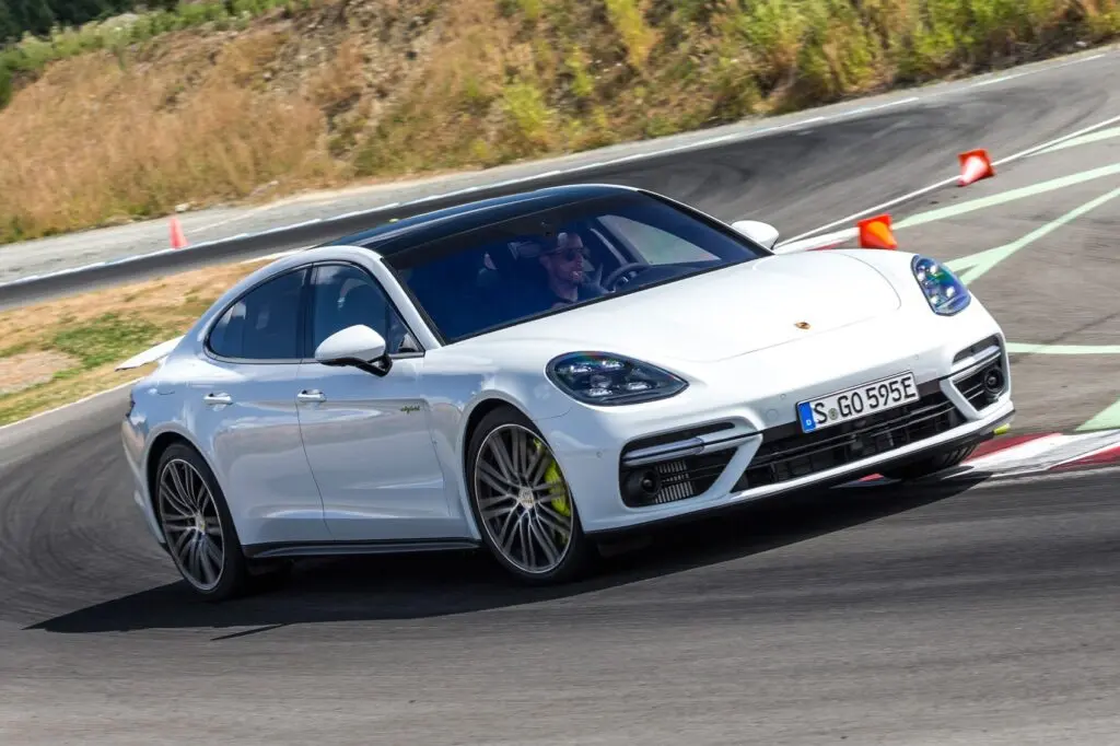 Porsche Panamera Turbo E-Hybrid 2017