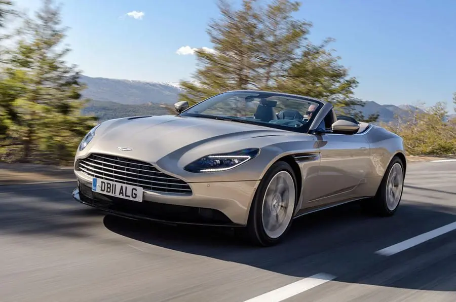 Aston Martin DB11 Volante 2018