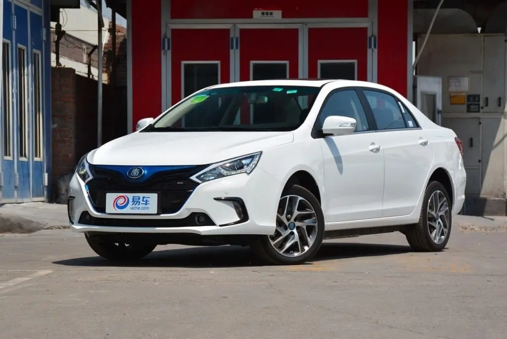 BYD Qin EV300 2016