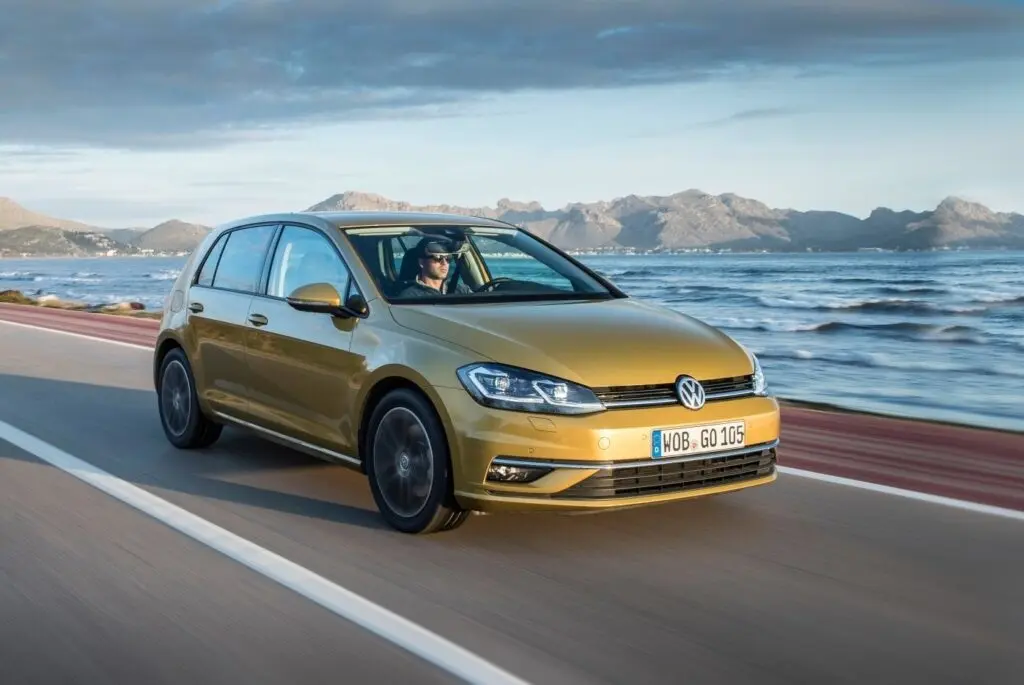 Volkswagen Golf 5-ти дверный 2016