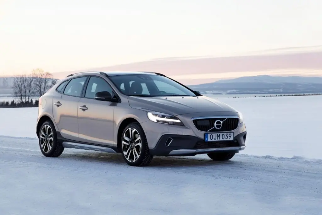 Volvo V40 көлігі 2016
