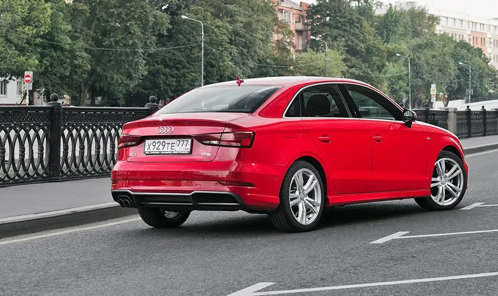 Тест-драйв Audi A3