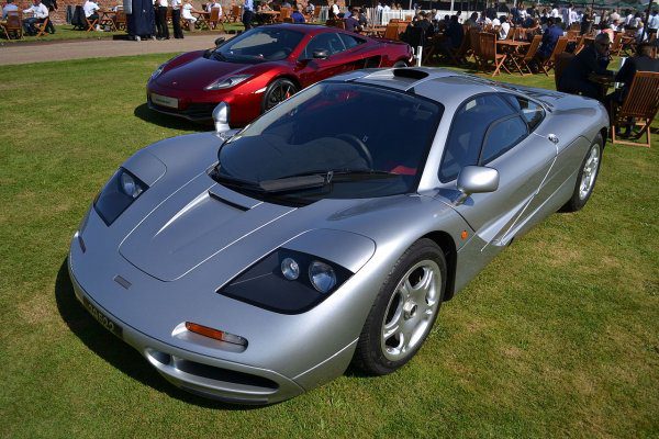 От Benz до Koenigsegg: история мирового рекорда скорости