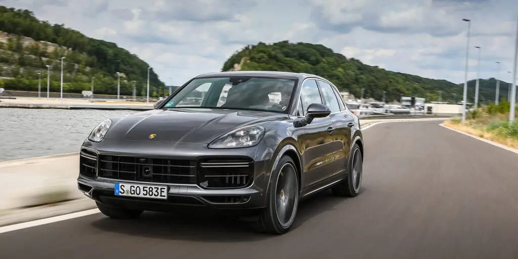 Тест-драйв Porsche Cayenne Turbo S E-Hybrid