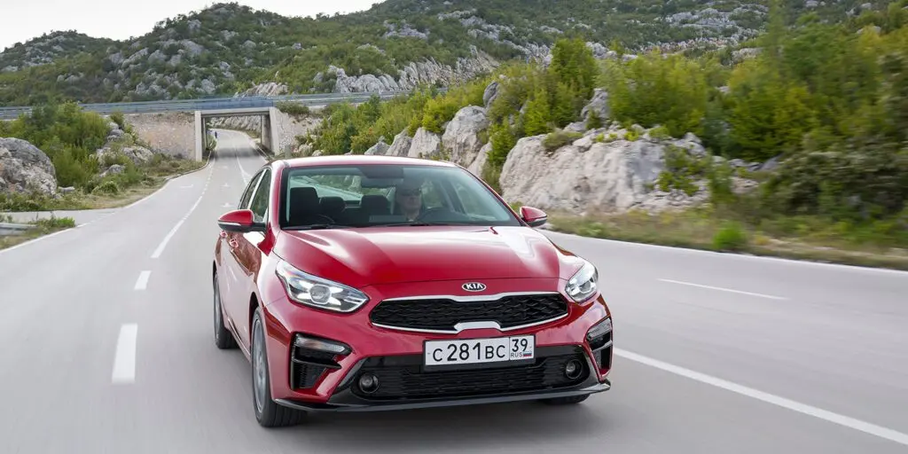 Тест-драйв Kia Cerato