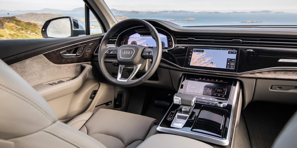 Тест-драйв Audi Q7
