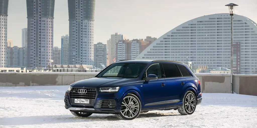 Тест-драйв Audi Q7 против Range Rover Sport