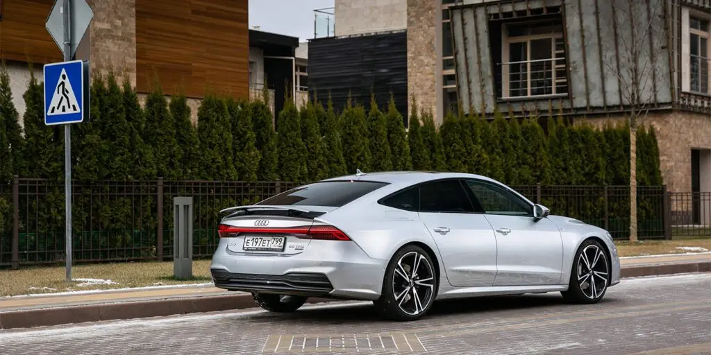 Тест-драйв три мнения об Audi A7