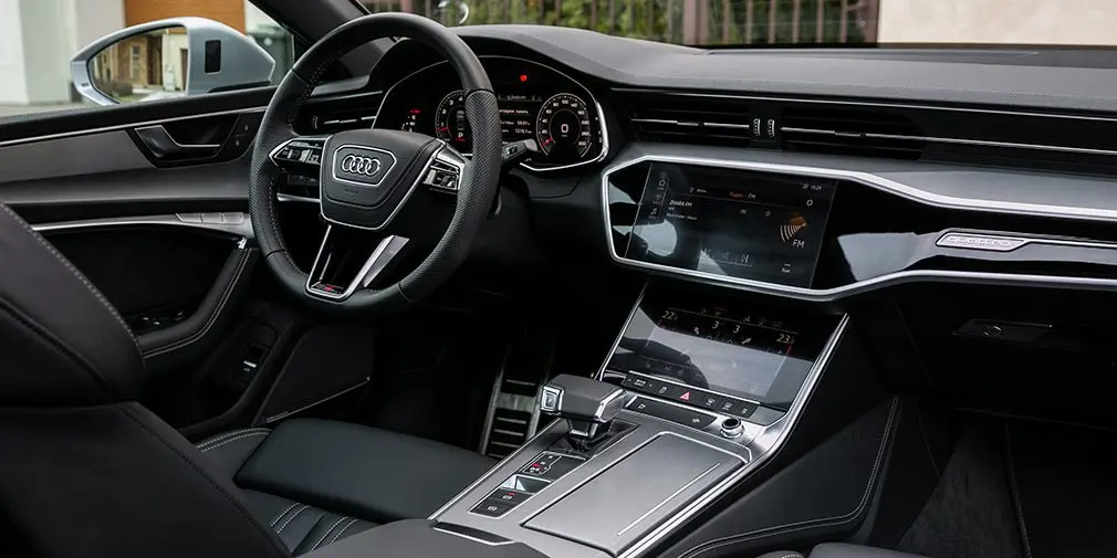 Тест-драйв Audi A7 и RR Velar против всех