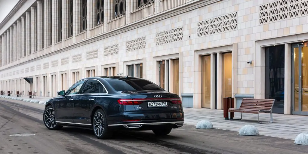 Тест-драйв Audi A8L. Три мнения об автомобиле, греющем ступни