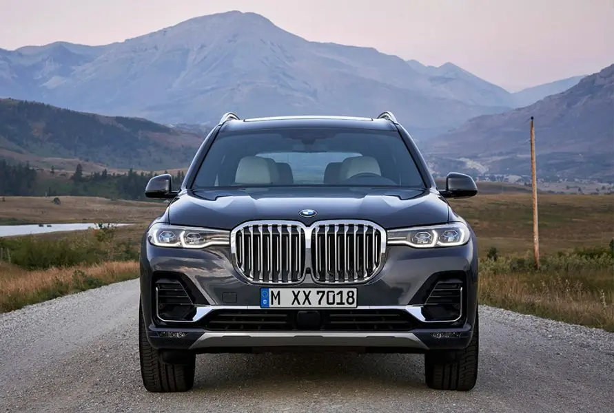 Тест-драйв BMW X7