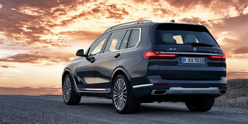 Тест-драйв BMW X7