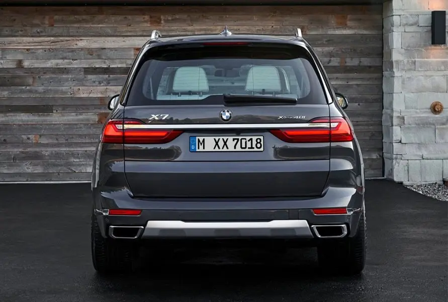 Тест-драйв BMW X7