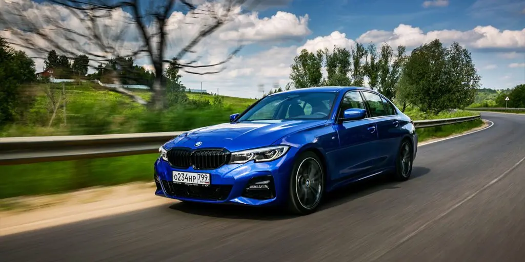 Deuchainn deuchainn BMW 330i vs Mercedes-Benz C300