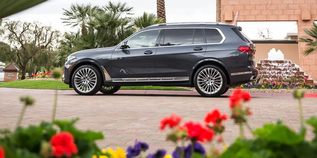 Тест-драйв BMW X7