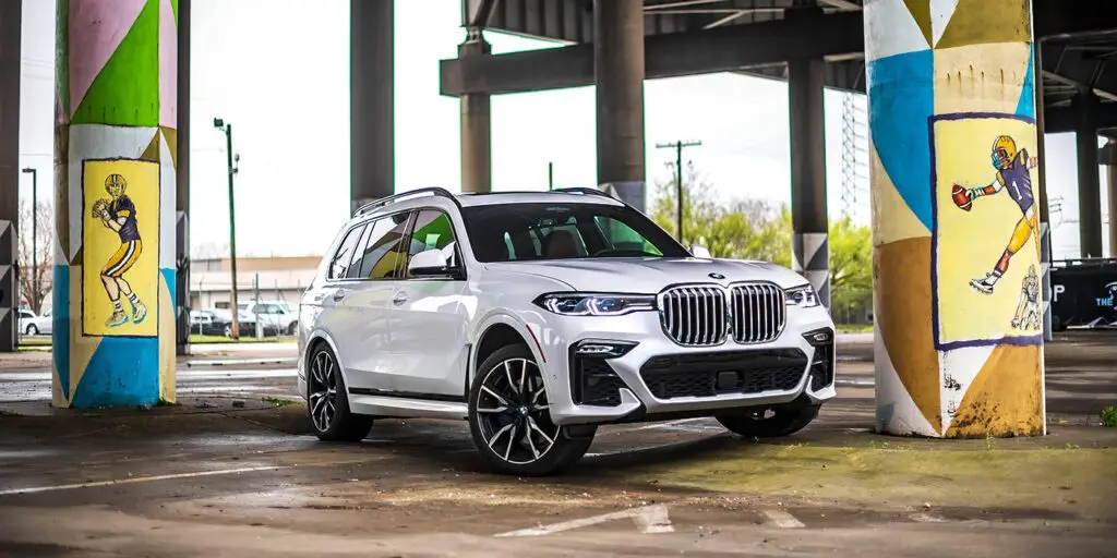 Тест-драйв BMW X7