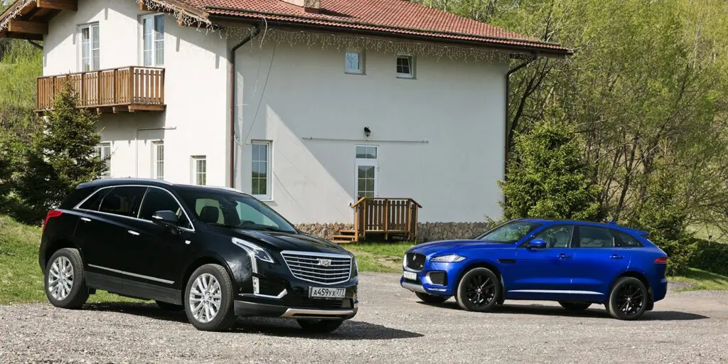 Тест-драйв Cadillac XT5 против Jaguar F-Pace