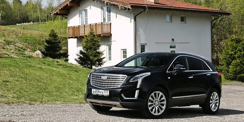 Тест-драйв Cadillac XT5 против Jaguar F-Pace