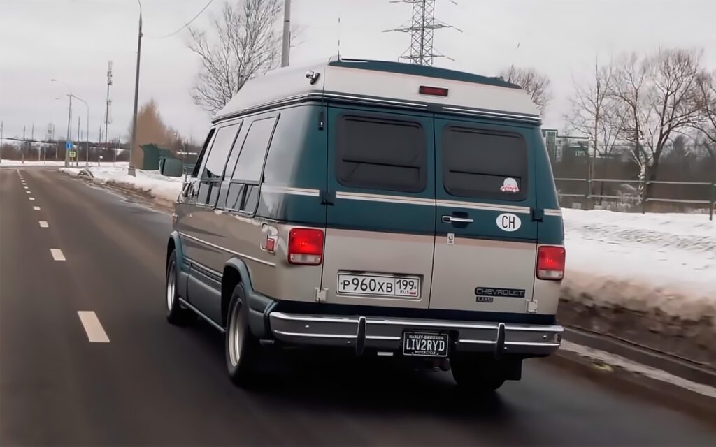 Тест-драйв необычного Chevy Van