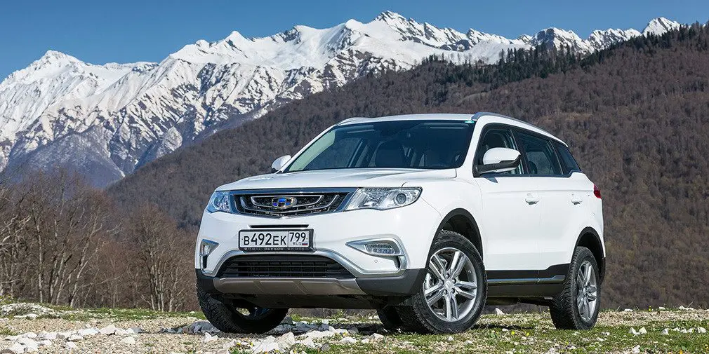 Тест-драйв Geely Atlas