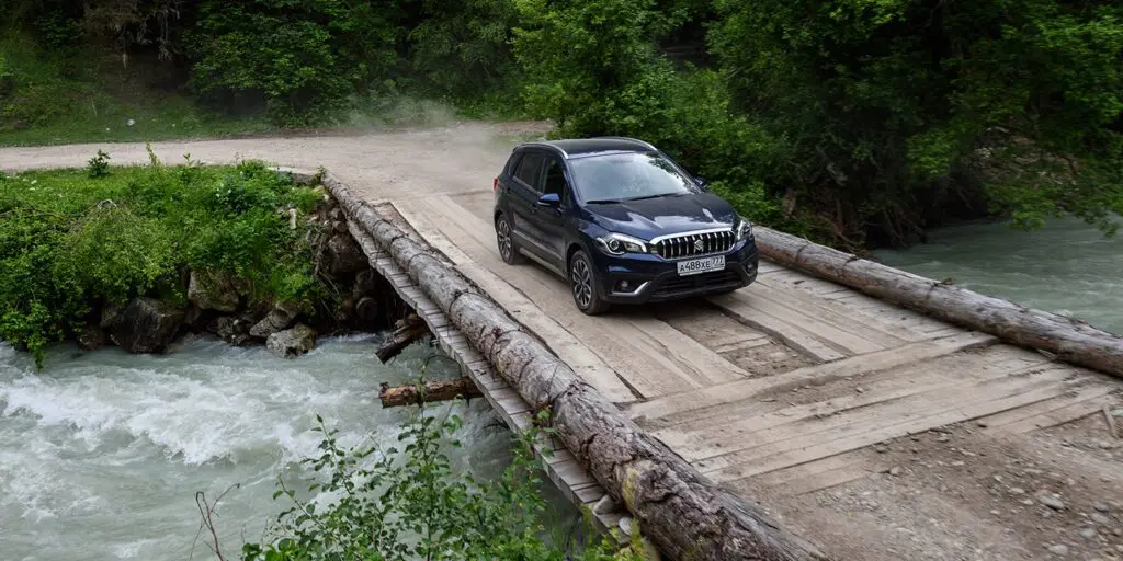 Тест-драйв Suzuki Vitara, Jimny и SX4