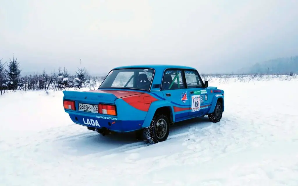 Тест-драйв легендарной Lada из СССР VFTS