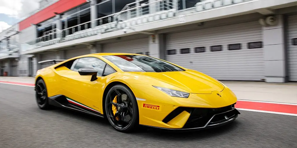 Тест-драйв Lamborghini Huracan Performante