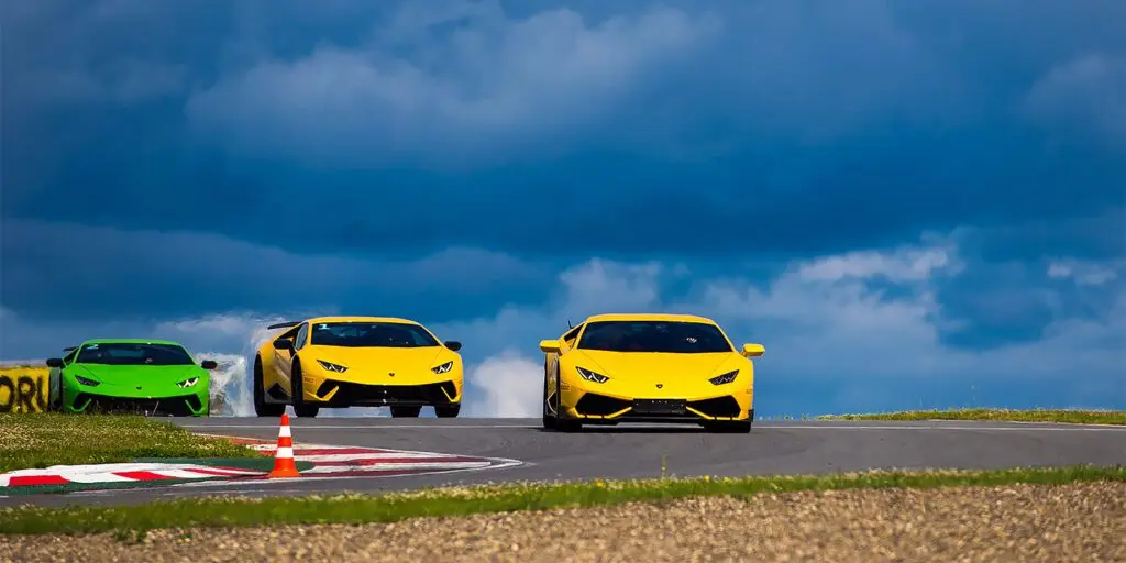 Тест-драйв Lamborghini Huracan Performante