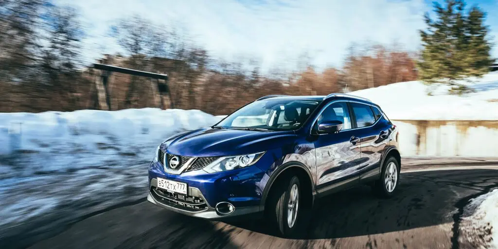 Jazda próbna Nissan Qashqai przeciwko Suzuki SX4 i Subaru