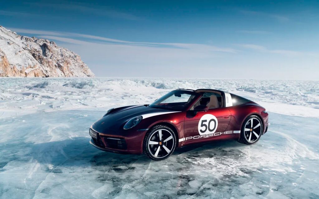 Тест-драйв Porsche Taycan на Байкале