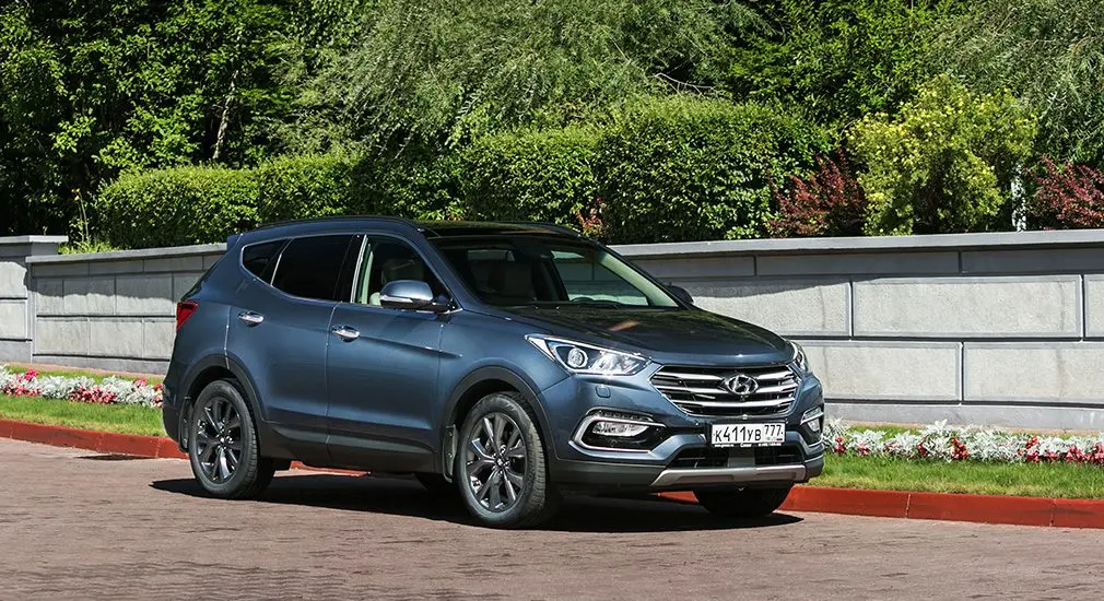 Тест-драйв Renault Koleos против Hyundai Santa Fe