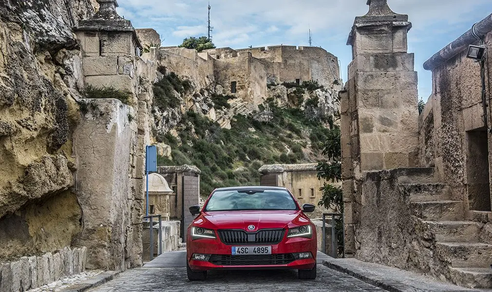 Тест-драйв Skoda Superb