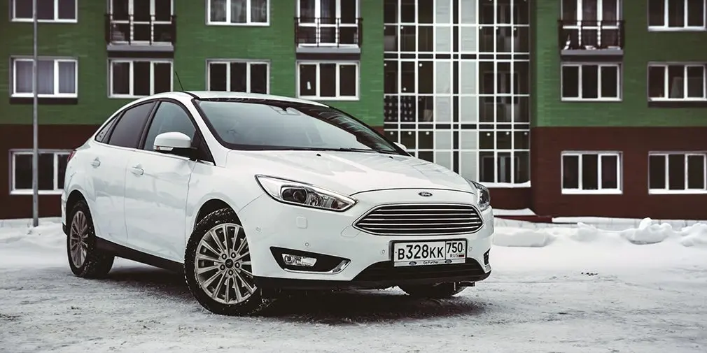 Тест-драйв Toyota Corolla против Ford Focus