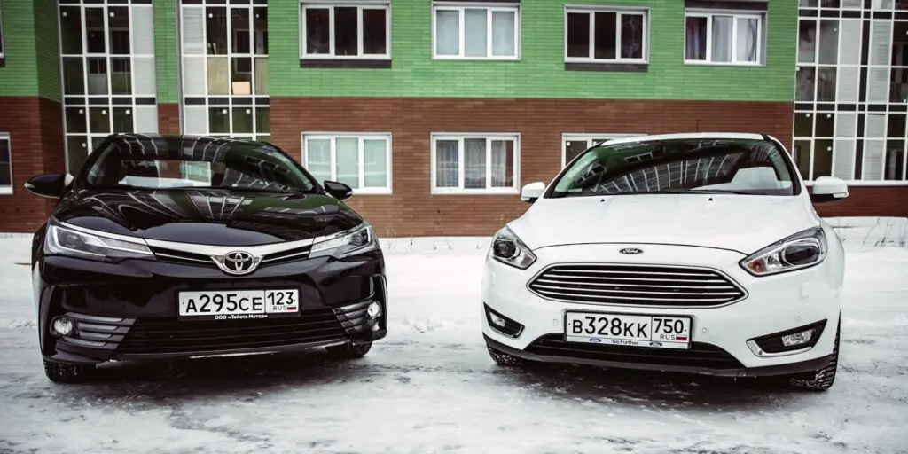 Тест-драйв Toyota Corolla против Ford Focus