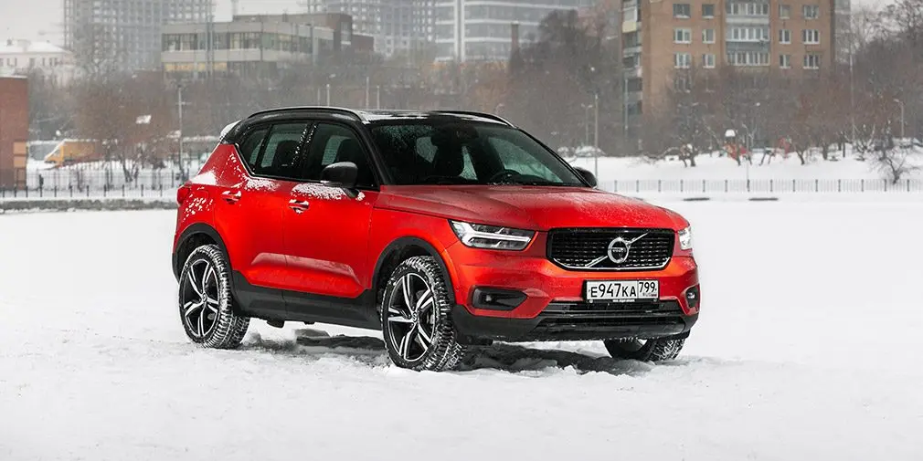 Тест-драйв Volvo XC40 против Jaguar E-Pace